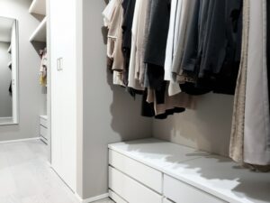洗濯時短　家族の服を一つの場所にしまう