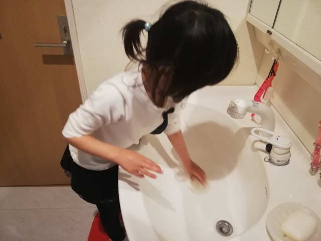 毎日掃除ルーティン　時短　洗面所　子ども